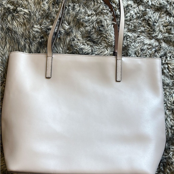 Kate spade tote (OBO) - Picture 2 of 3